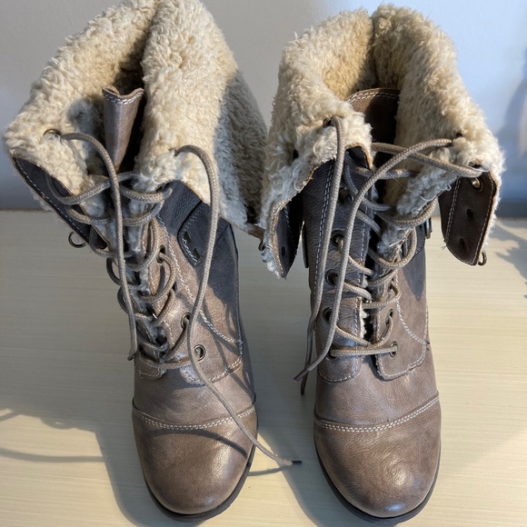 Nine West Faux Fur Topped Boots- Tan- Size 8M - Picture 1 of 14